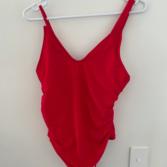 One piece with ruching - Picture 4 of 5